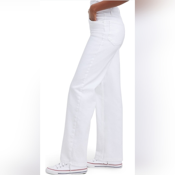 Good American 90s High Rise Wide Leg Jeans - Picture 4 of 10